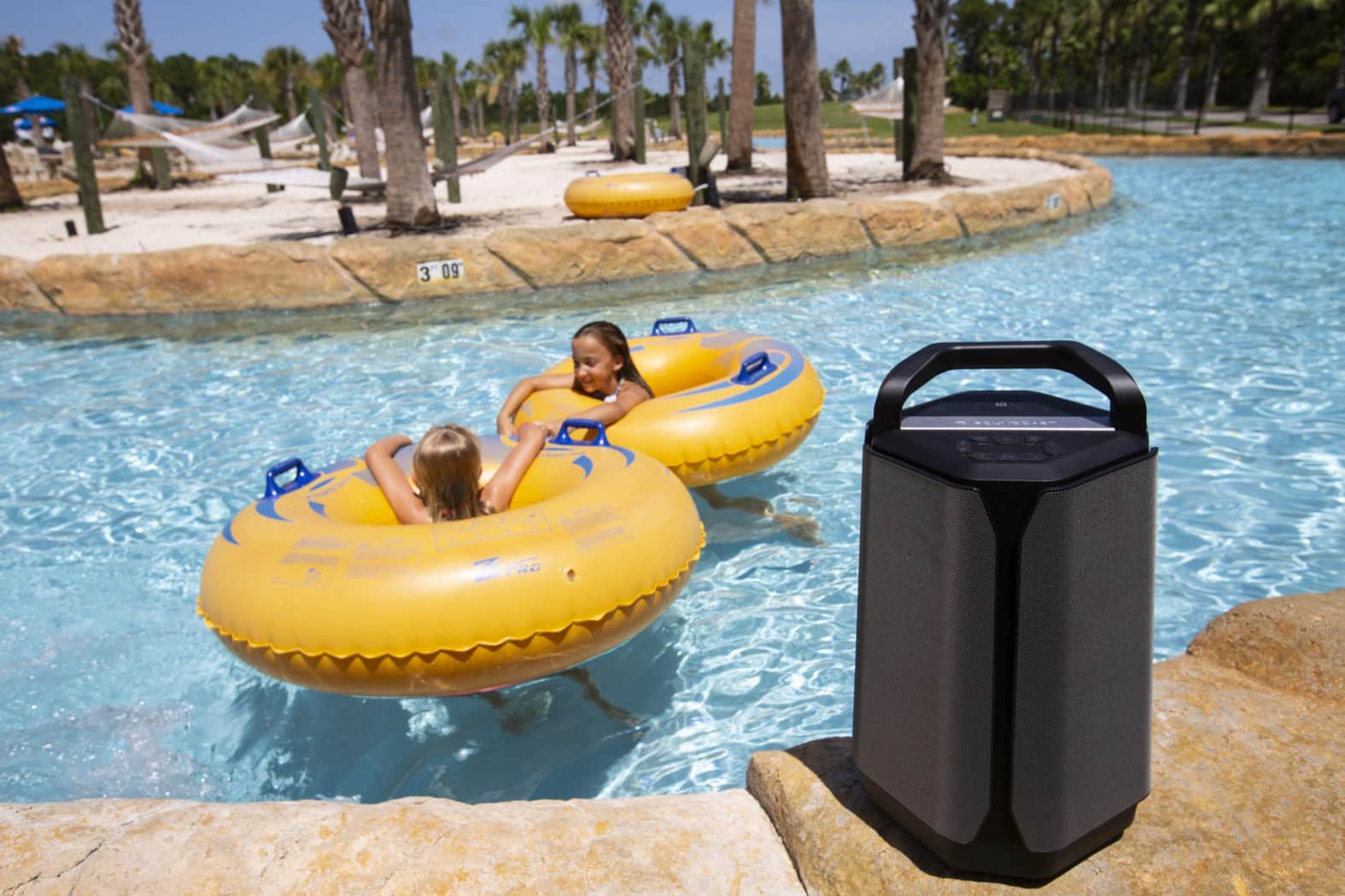 Soundcast bietet nun auch in Deutschland mobile HiFi-Lautsprecher 7 Soundcast VG7 Outdoor Lautsprecher