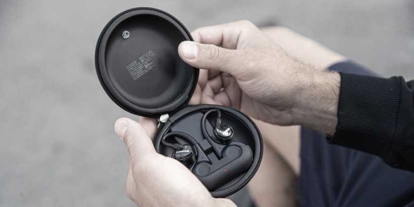 SHURE präsentiert zweite Generation der AONIC 215 True Wireless Ohrhörer